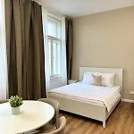 Cozy & Charmimg 2-Bed Apartment In Heart Of Prague